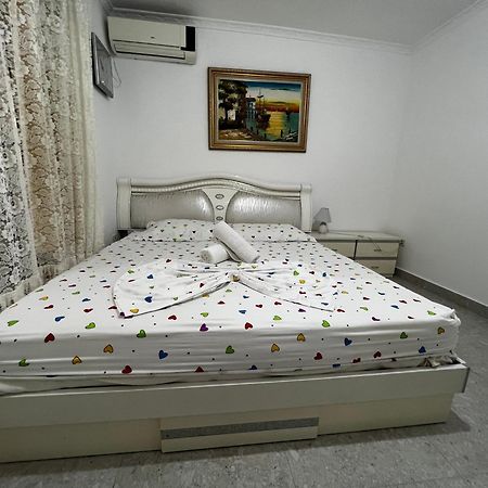 Boulevard Apartment Tirana Exterior foto